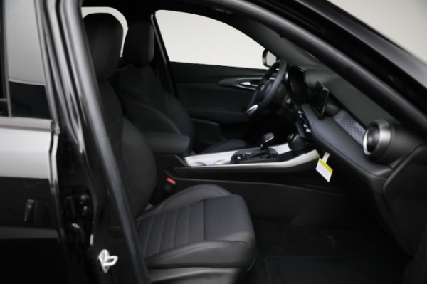 Used 2024 Alfa Romeo Tonale Ti for sale $30,900 at Miller Motorcars Aston Martin in Greenwich CT 06830 25