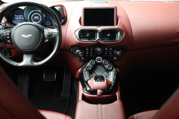 Used 2021 Aston Martin Vantage for sale $117,900 at Aston Martin of Greenwich in Greenwich CT 06830 21
