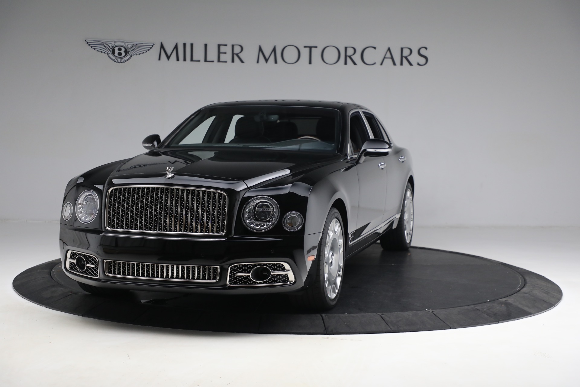 Used 2017 Bentley Mulsanne for sale $149,900 at Aston Martin of Greenwich in Greenwich CT 06830 1