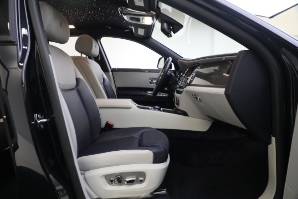 Used 2019 Rolls-Royce Black Badge Ghost for sale $225,900 at Aston Martin of Greenwich in Greenwich CT 06830 25