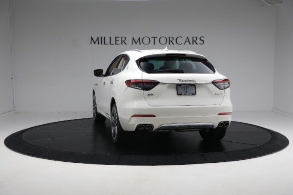 Used 2021 Maserati Levante S GranLusso for sale $62,900 at Aston Martin of Greenwich in Greenwich CT 06830 13