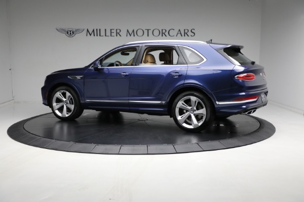 New 2023 Bentley Bentayga V8 for sale $238,450 at Aston Martin of Greenwich in Greenwich CT 06830 3