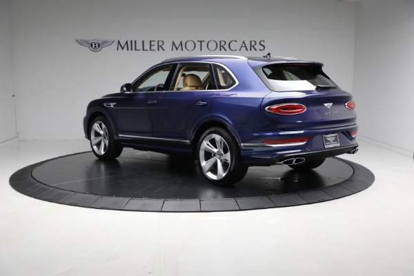 Used 2023 Bentley Bentayga V8 for sale $183,900 at Aston Martin of Greenwich in Greenwich CT 06830 4