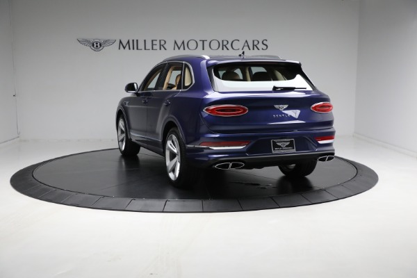 Used 2023 Bentley Bentayga V8 for sale $183,900 at Aston Martin of Greenwich in Greenwich CT 06830 5