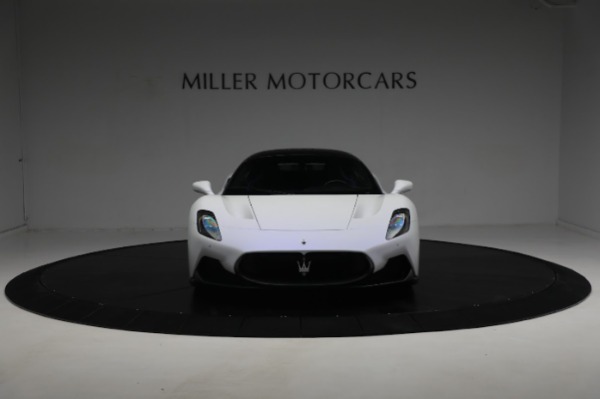 Used 2022 Maserati MC20 for sale $203,900 at Aston Martin of Greenwich in Greenwich CT 06830 25