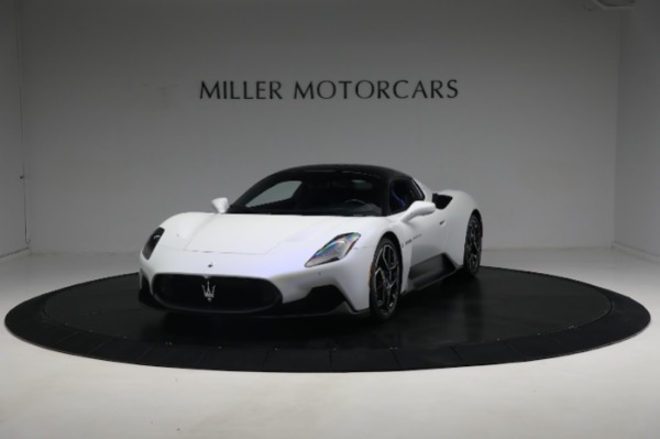 Used 2022 Maserati MC20 for sale $203,900 at Aston Martin of Greenwich in Greenwich CT 06830 27