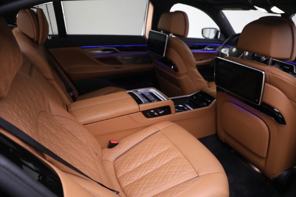 Used 2022 BMW 7 Series ALPINA B7 xDrive for sale $109,900 at Aston Martin of Greenwich in Greenwich CT 06830 28