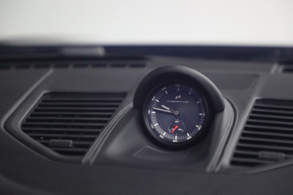 Used 2022 Porsche 911 Targa 4 GTS for sale Sold at Aston Martin of Greenwich in Greenwich CT 06830 27
