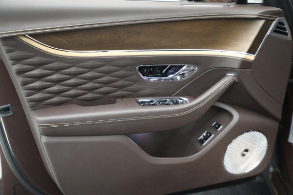 Used 2023 Bentley Flying Spur Speed for sale $289,900 at Aston Martin of Greenwich in Greenwich CT 06830 17