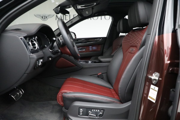 Used 2023 Bentley Bentayga EWB Azure V8 for sale $264,900 at Aston Martin of Greenwich in Greenwich CT 06830 25