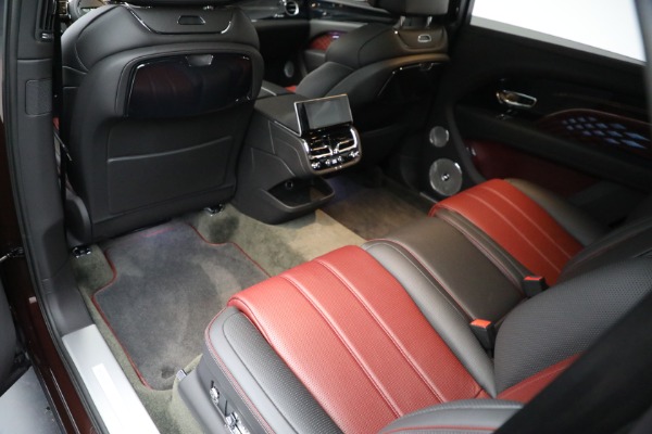 Used 2023 Bentley Bentayga EWB Azure V8 for sale $264,900 at Aston Martin of Greenwich in Greenwich CT 06830 28