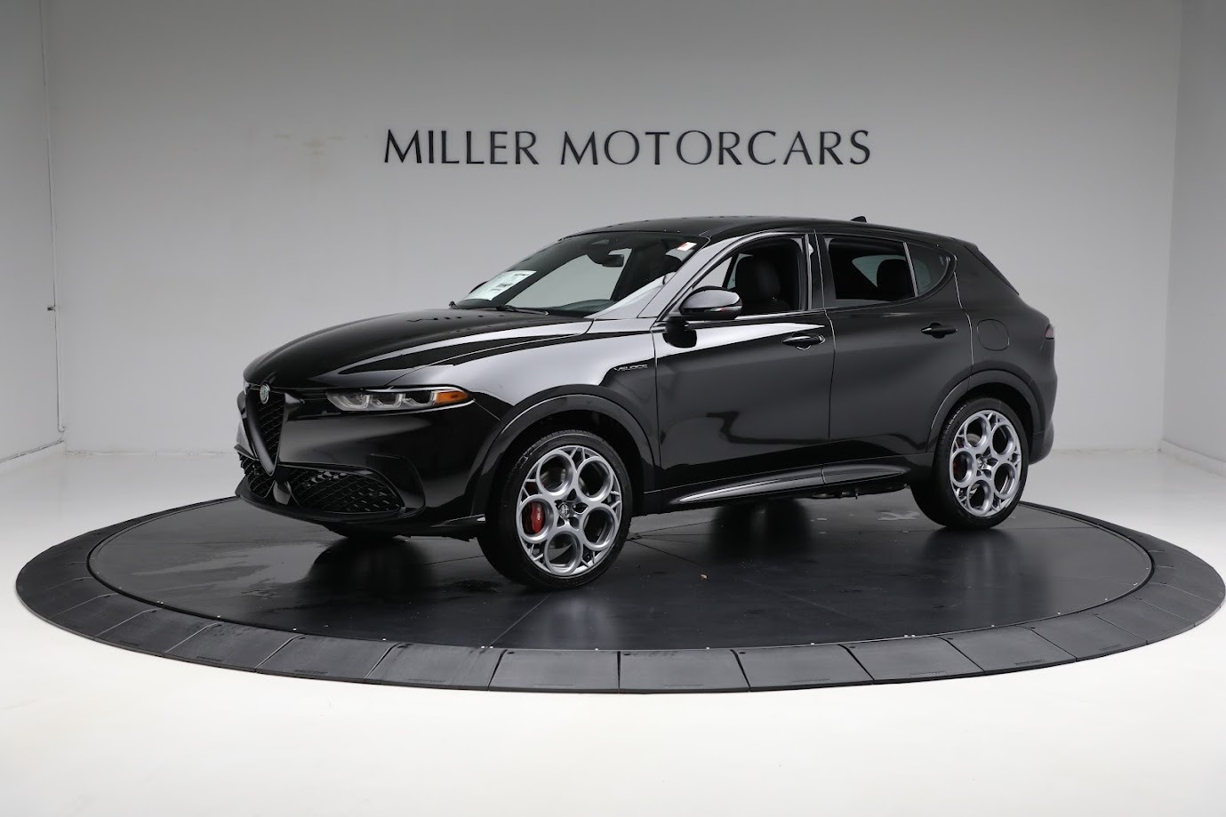 Used 2024 Alfa Romeo Tonale Veloce for sale $28,900 at Miller Motorcars Aston Martin in Greenwich CT 06830 1