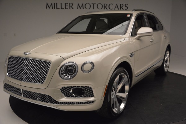 Used 2017 Bentley Bentayga for sale Sold at Aston Martin of Greenwich in Greenwich CT 06830 13