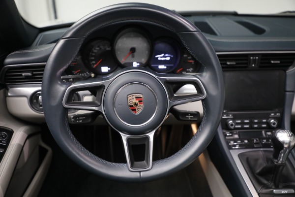 Used 2019 Porsche 911 Targa 4S for sale $149,900 at Aston Martin of Greenwich in Greenwich CT 06830 20