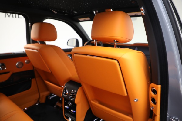 New 2024 Rolls-Royce Black Badge Cullinan for sale Sold at Aston Martin of Greenwich in Greenwich CT 06830 25