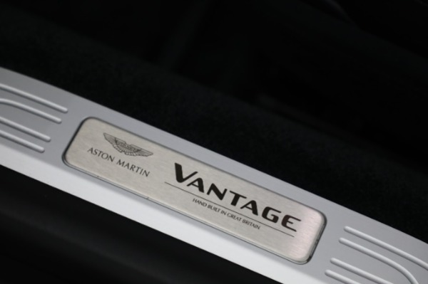 Used 2022 Aston Martin Vantage for sale $145,900 at Aston Martin of Greenwich in Greenwich CT 06830 22