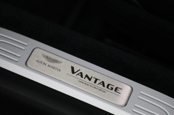 Used 2022 Aston Martin Vantage for sale $139,900 at Aston Martin of Greenwich in Greenwich CT 06830 22