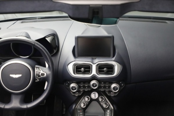 Used 2022 Aston Martin Vantage for sale Sold at Aston Martin of Greenwich in Greenwich CT 06830 28