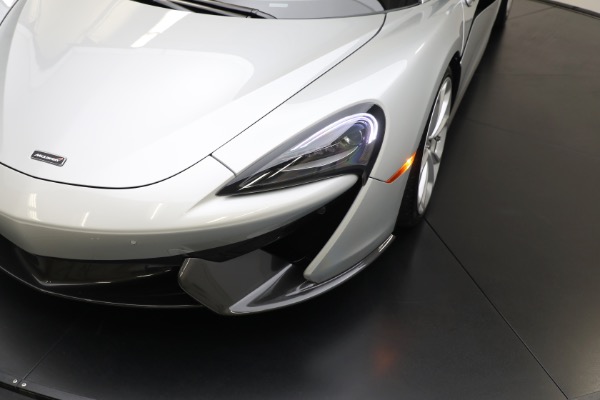 Used 2018 McLaren 570S Spider for sale $173,900 at Aston Martin of Greenwich in Greenwich CT 06830 21