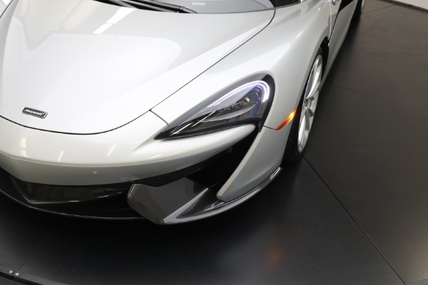 Used 2018 McLaren 570S Spider for sale $162,900 at Aston Martin of Greenwich in Greenwich CT 06830 21