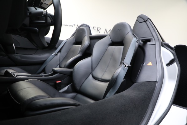 Used 2018 McLaren 570S Spider for sale $173,900 at Aston Martin of Greenwich in Greenwich CT 06830 23