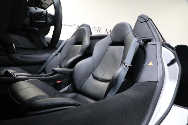 Used 2018 McLaren 570S Spider for sale $162,900 at Aston Martin of Greenwich in Greenwich CT 06830 23