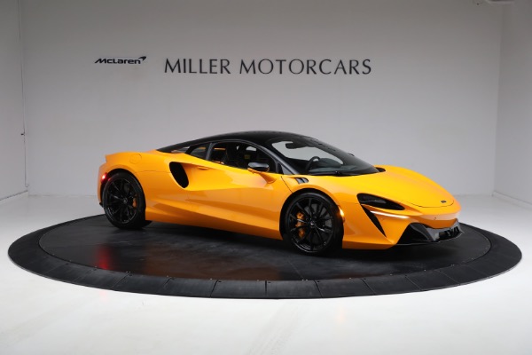 New 2024 McLaren Artura Performance for sale $278,233 at Aston Martin of Greenwich in Greenwich CT 06830 13