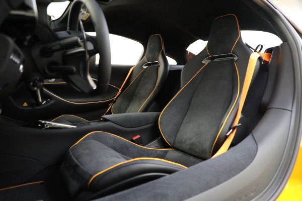 Used 2024 McLaren Artura Performance for sale Call for price at Miller Motorcars Aston Martin in Greenwich CT 06830 27