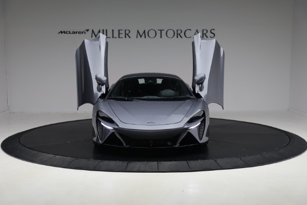 Used 2024 McLaren Artura Performance for sale $185,900 at Miller Motorcars Aston Martin in Greenwich CT 06830 13