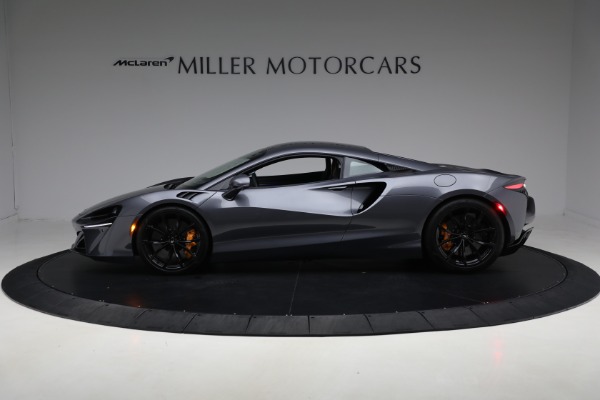 Used 2024 McLaren Artura Performance for sale $185,900 at Miller Motorcars Aston Martin in Greenwich CT 06830 3