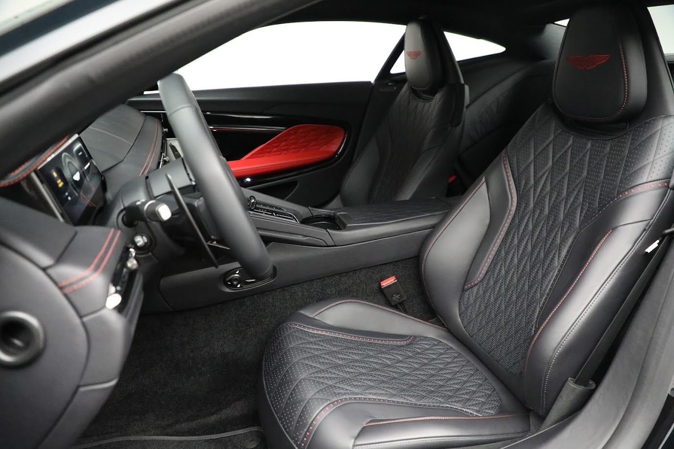 New 2024 Aston Martin DB12 V8 For Sale (Special Pricing) | Miller