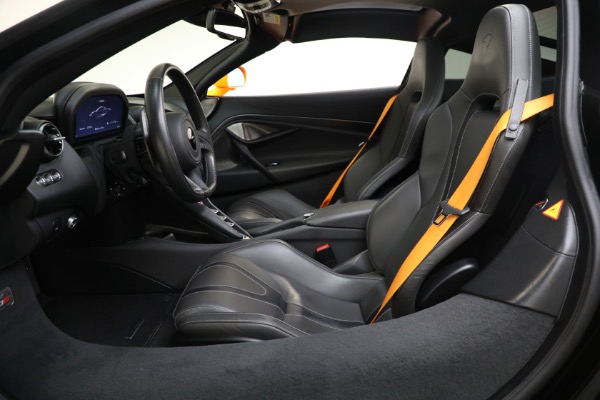 Used 2019 McLaren 720S for sale $209,900 at Aston Martin of Greenwich in Greenwich CT 06830 18