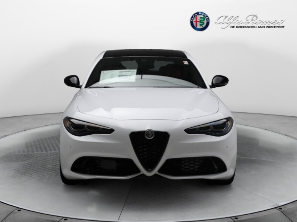 New 2024 Alfa Romeo Giulia Veloce for sale $55,985 at Aston Martin of Greenwich in Greenwich CT 06830 2