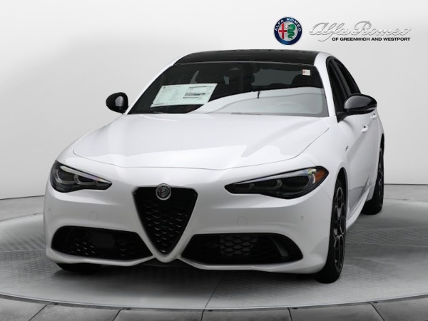 New 2024 Alfa Romeo Giulia Veloce for sale $55,985 at Aston Martin of Greenwich in Greenwich CT 06830 5