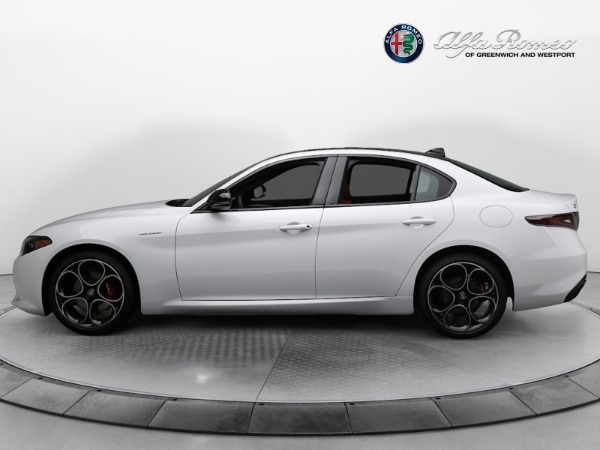 New 2024 Alfa Romeo Giulia Veloce for sale $55,985 at Aston Martin of Greenwich in Greenwich CT 06830 8