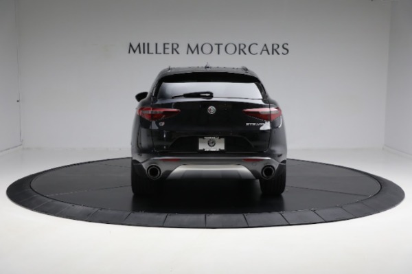 Used 2022 Alfa Romeo Stelvio Ti for sale Sold at Aston Martin of Greenwich in Greenwich CT 06830 10