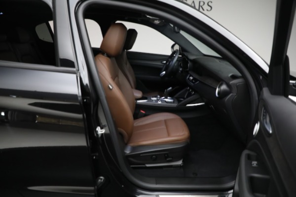 Used 2022 Alfa Romeo Stelvio Ti for sale Sold at Aston Martin of Greenwich in Greenwich CT 06830 23