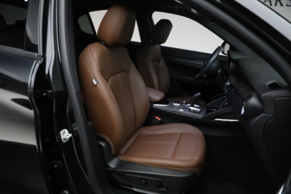 Used 2022 Alfa Romeo Stelvio Ti for sale Sold at Aston Martin of Greenwich in Greenwich CT 06830 25