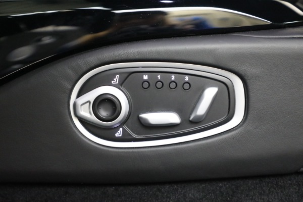 Used 2020 Aston Martin Vantage for sale Sold at Aston Martin of Greenwich in Greenwich CT 06830 17