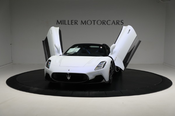 Used 2023 Maserati MC20 Cielo for sale Call for price at Miller Motorcars Aston Martin in Greenwich CT 06830 27