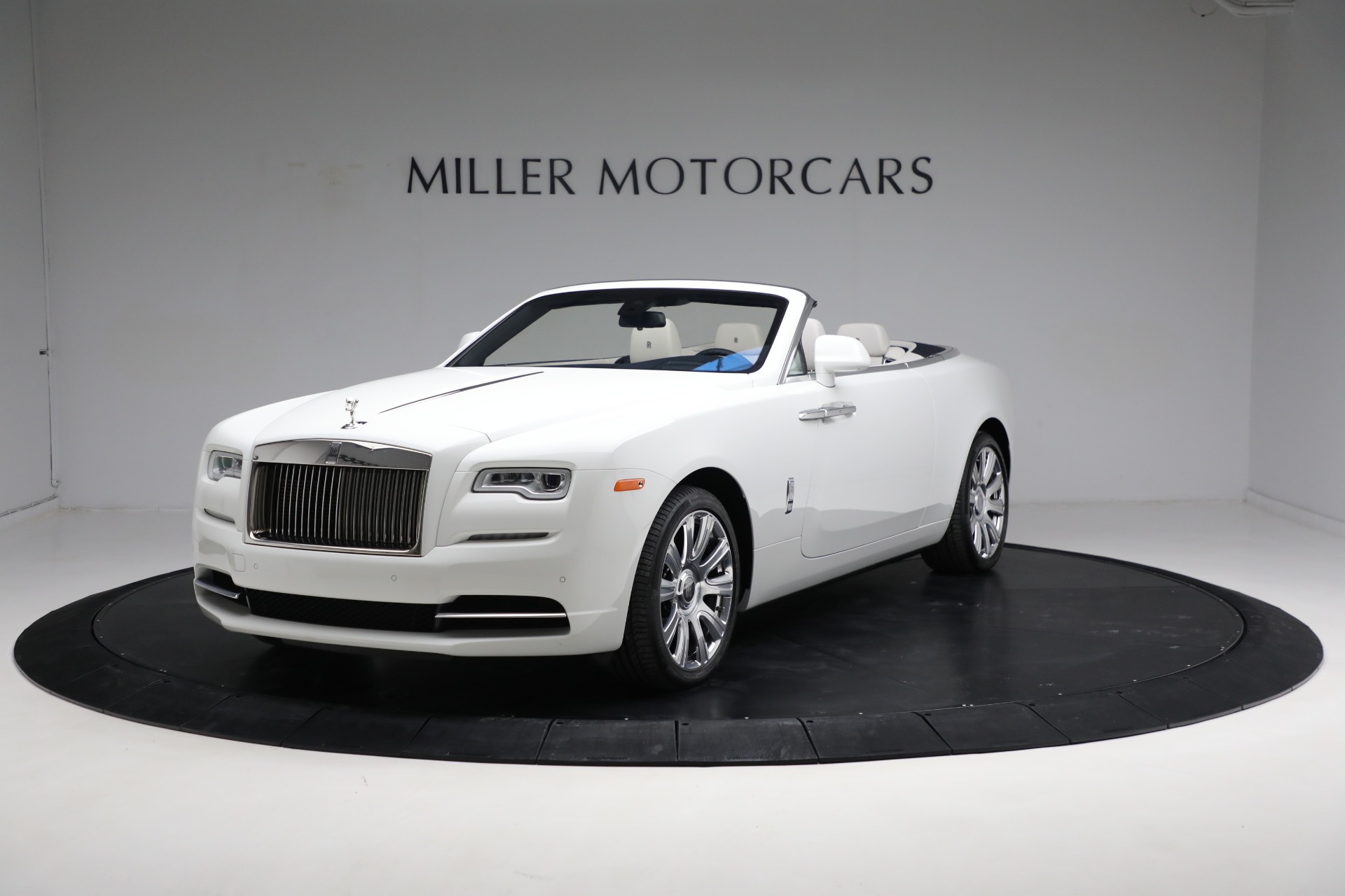 Used 2017 Rolls-Royce Dawn for sale Sold at Aston Martin of Greenwich in Greenwich CT 06830 1