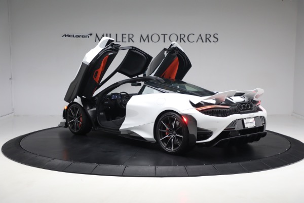 Used 2021 McLaren 765LT for sale $469,900 at Aston Martin of Greenwich in Greenwich CT 06830 14