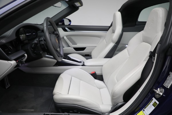 Used 2021 Porsche 911 Targa 4S for sale Sold at Aston Martin of Greenwich in Greenwich CT 06830 20
