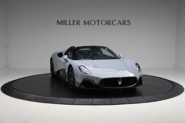 New 2023 Maserati MC20 Cielo for sale $298,595 at Aston Martin of Greenwich in Greenwich CT 06830 22