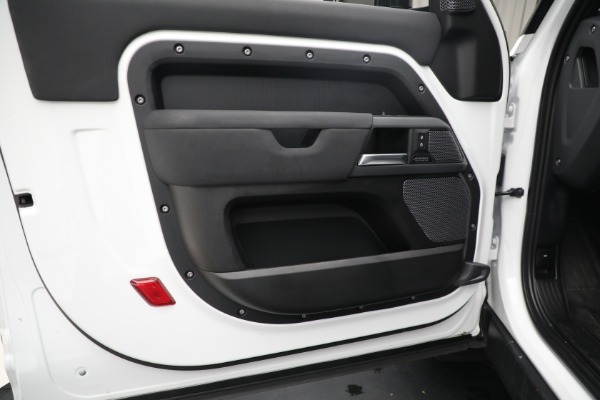 Used 2023 Land Rover Defender 90 X-Dynamic SE for sale Sold at Aston Martin of Greenwich in Greenwich CT 06830 15