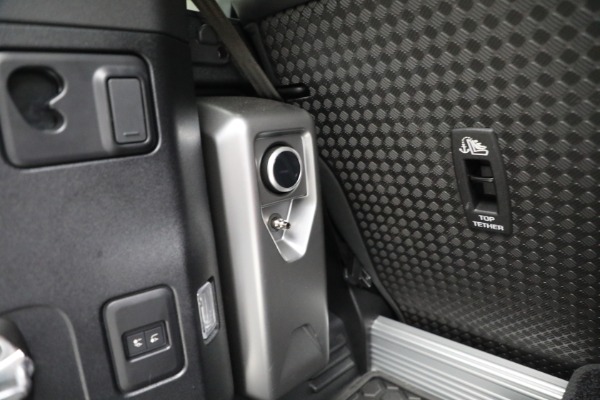 Used 2023 Land Rover Defender 90 X-Dynamic SE for sale Sold at Aston Martin of Greenwich in Greenwich CT 06830 19