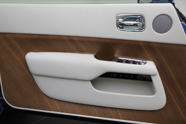 Used 2014 Rolls-Royce Wraith for sale Sold at Aston Martin of Greenwich in Greenwich CT 06830 24