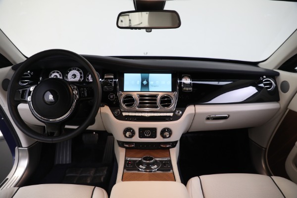 Used 2014 Rolls-Royce Wraith for sale Sold at Aston Martin of Greenwich in Greenwich CT 06830 4