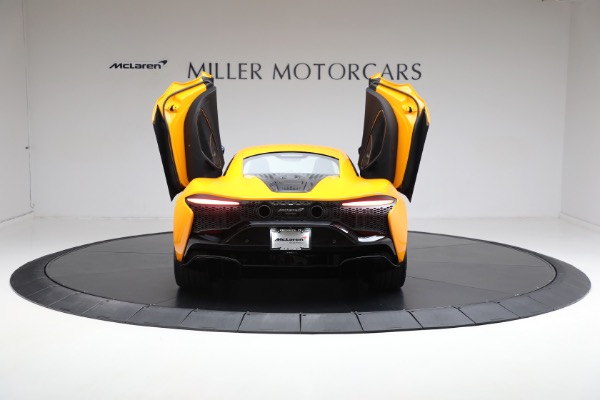 New 2024 McLaren Artura for sale Sold at Aston Martin of Greenwich in Greenwich CT 06830 16