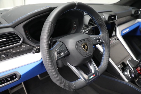 Used 2024 Lamborghini Urus S for sale $305,900 at Aston Martin of Greenwich in Greenwich CT 06830 17